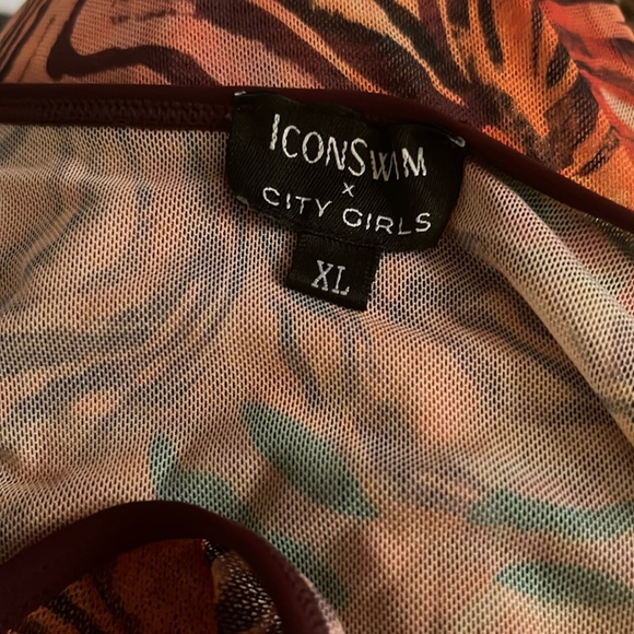 Multi color cover up - Picture 3 of 3